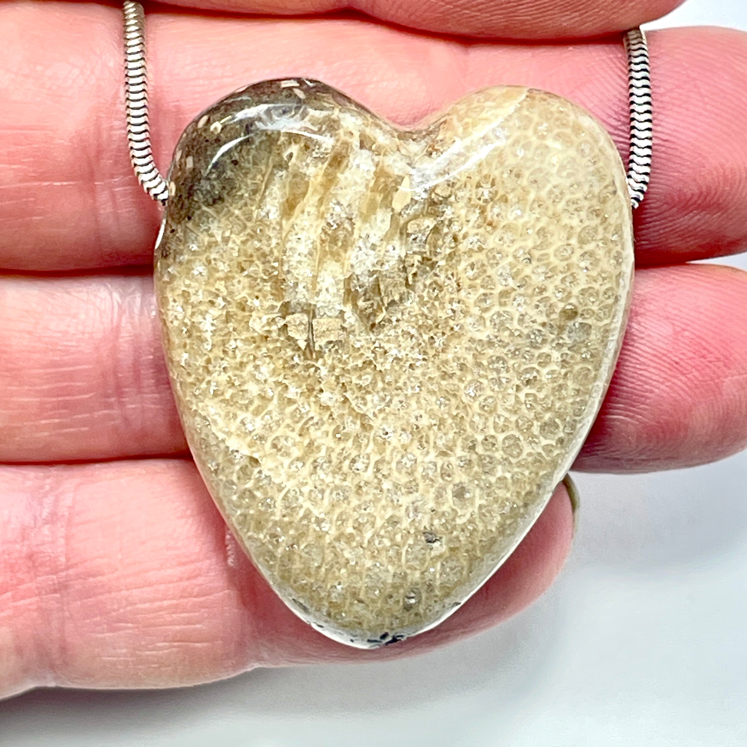 DVH Charlevoix Stone Favosite Heart Bead Pendant Michigan Fossil Coral 42x35x16mm (6212)