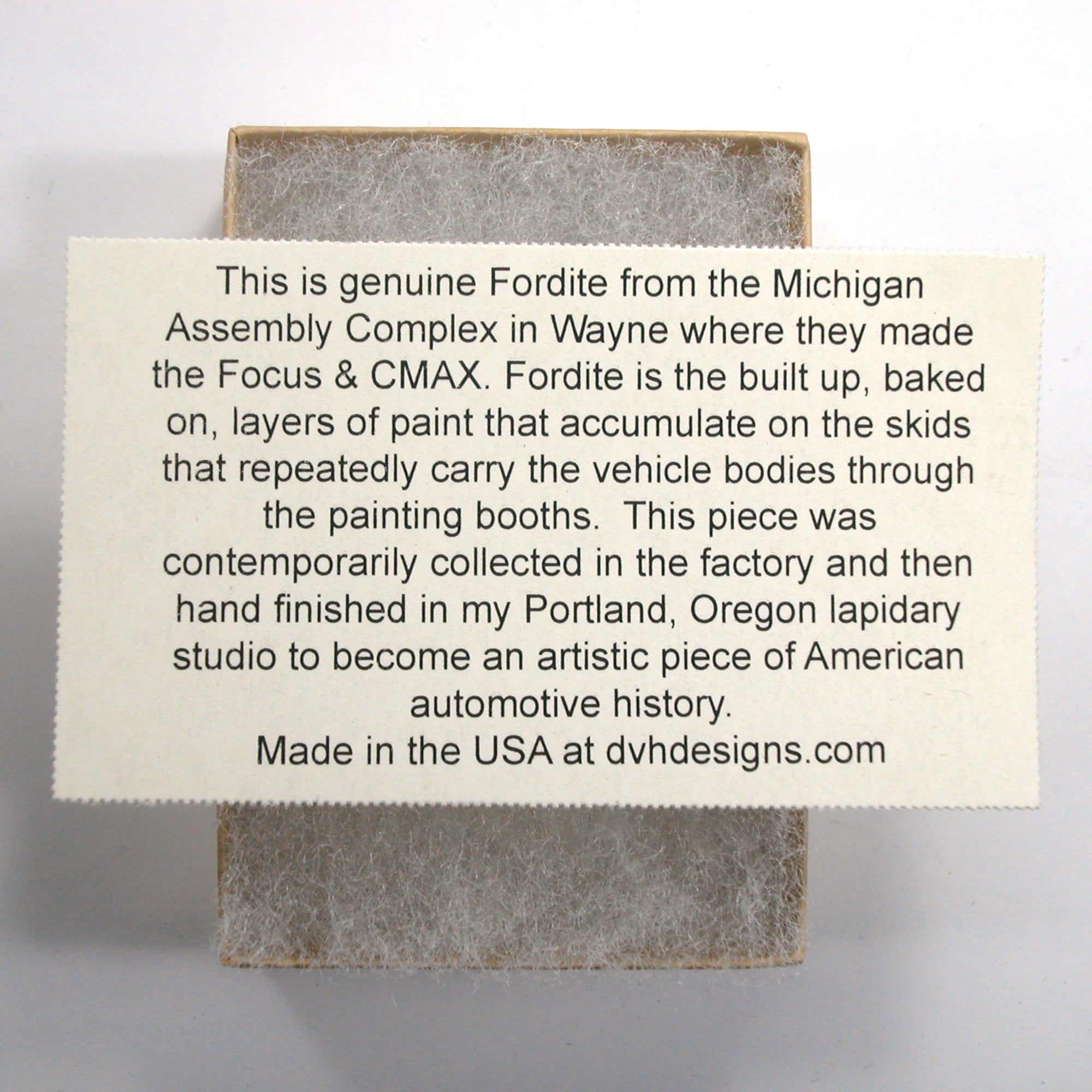 DVH Ford Focus C-MAX Fordite Heart Cabocohon Cab Michigan Assembly 41x38x4mm (5923) - DVHdesigns