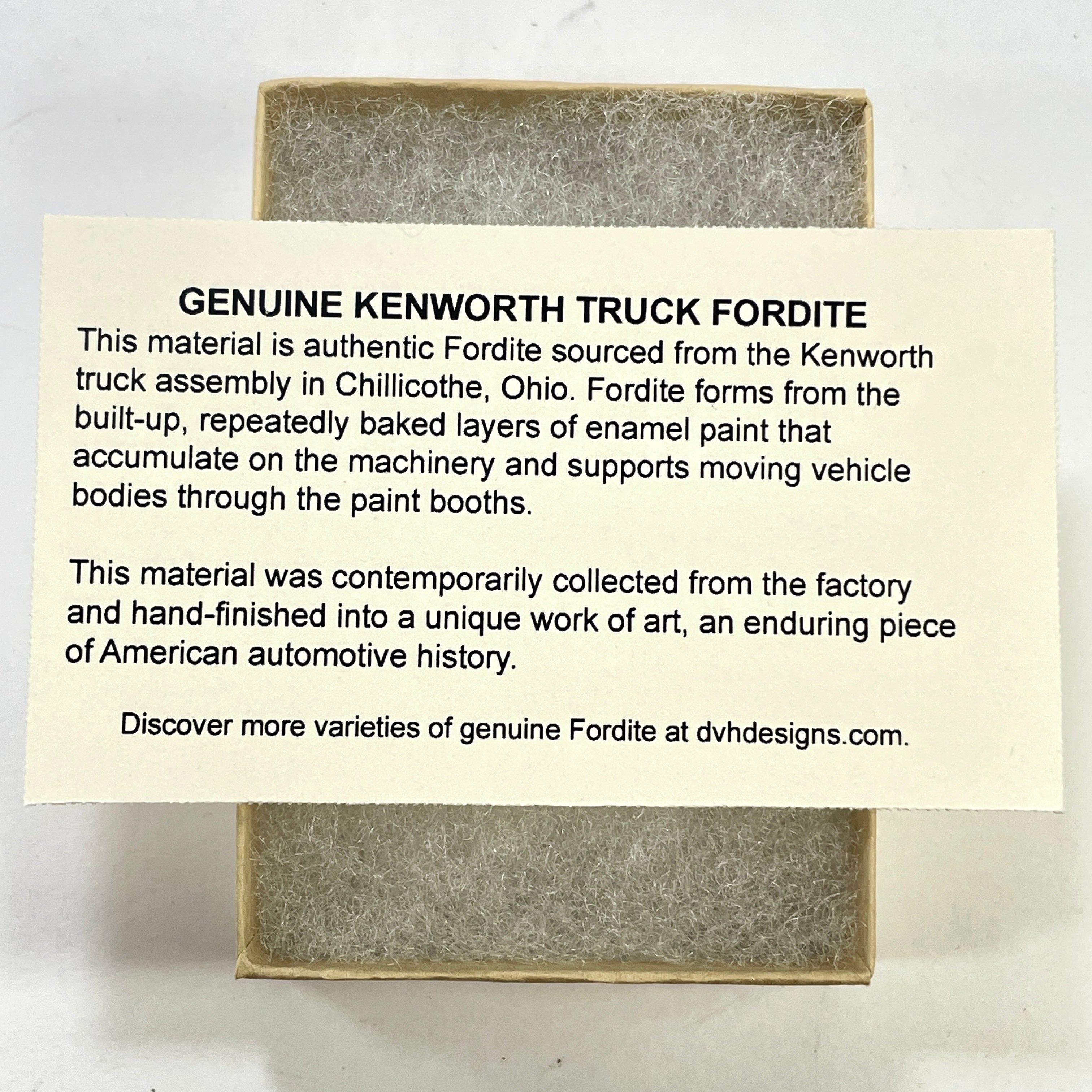 DVH Kenworth Truck Fordite Polished Face Specimen Chillicothe Ohio Ass. (6565) - DVHdesigns
