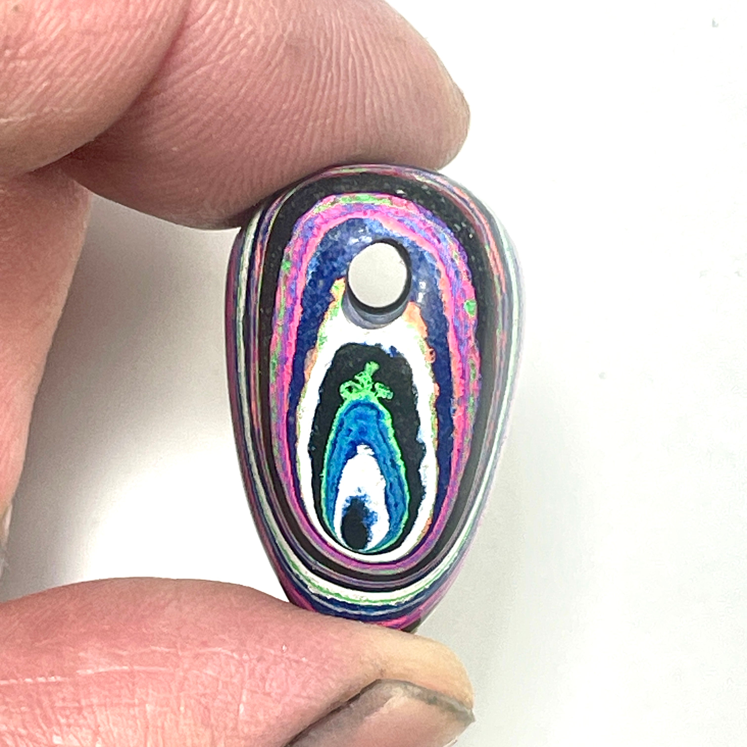 DVH Fluorescent Funkite Heart Bead Industrial Paint (Fordite related) 26x22x17mm (6634)