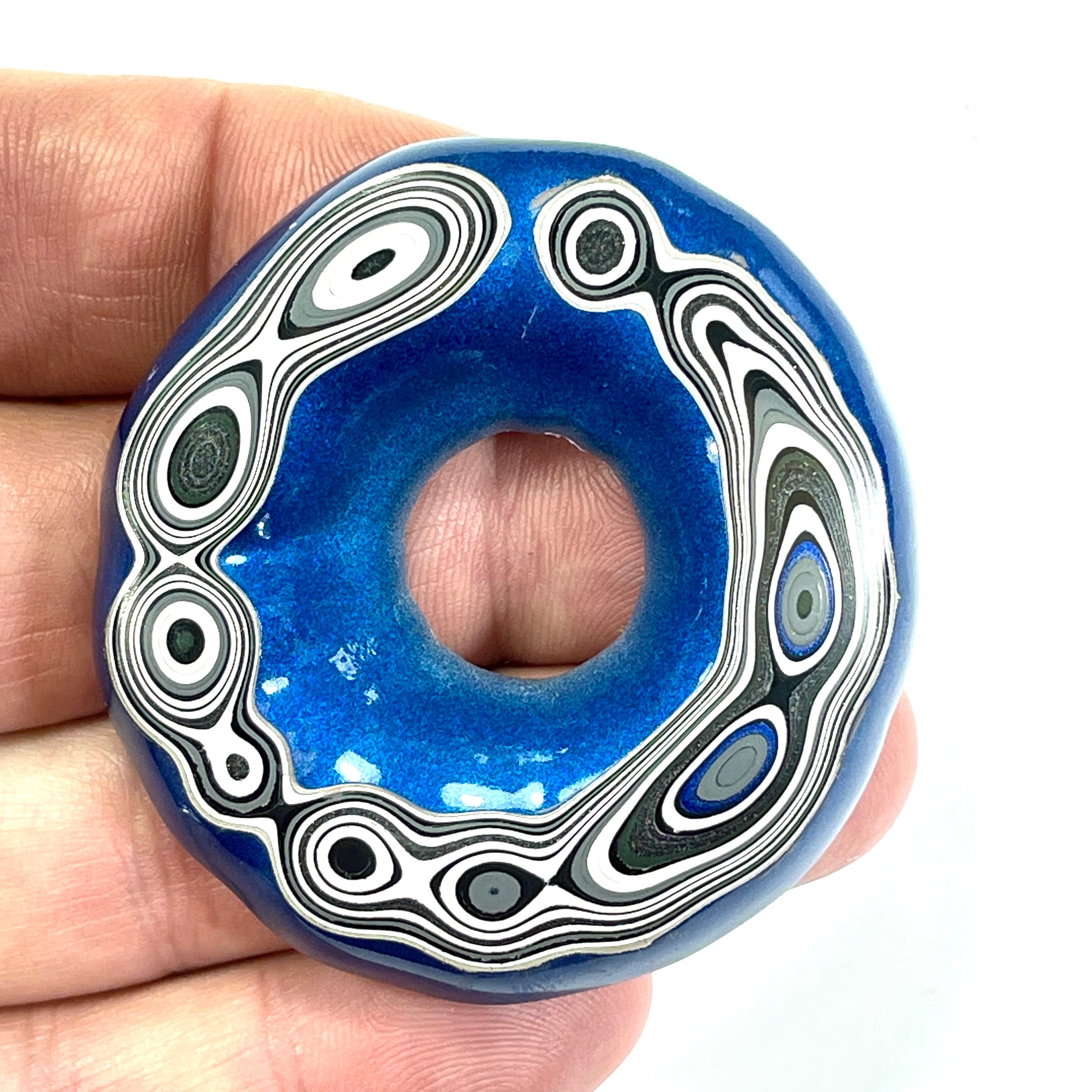 DVH Red White & Blue Fordite Donut Buck Hole Bead Pendant Trio 54mm Round (6769)