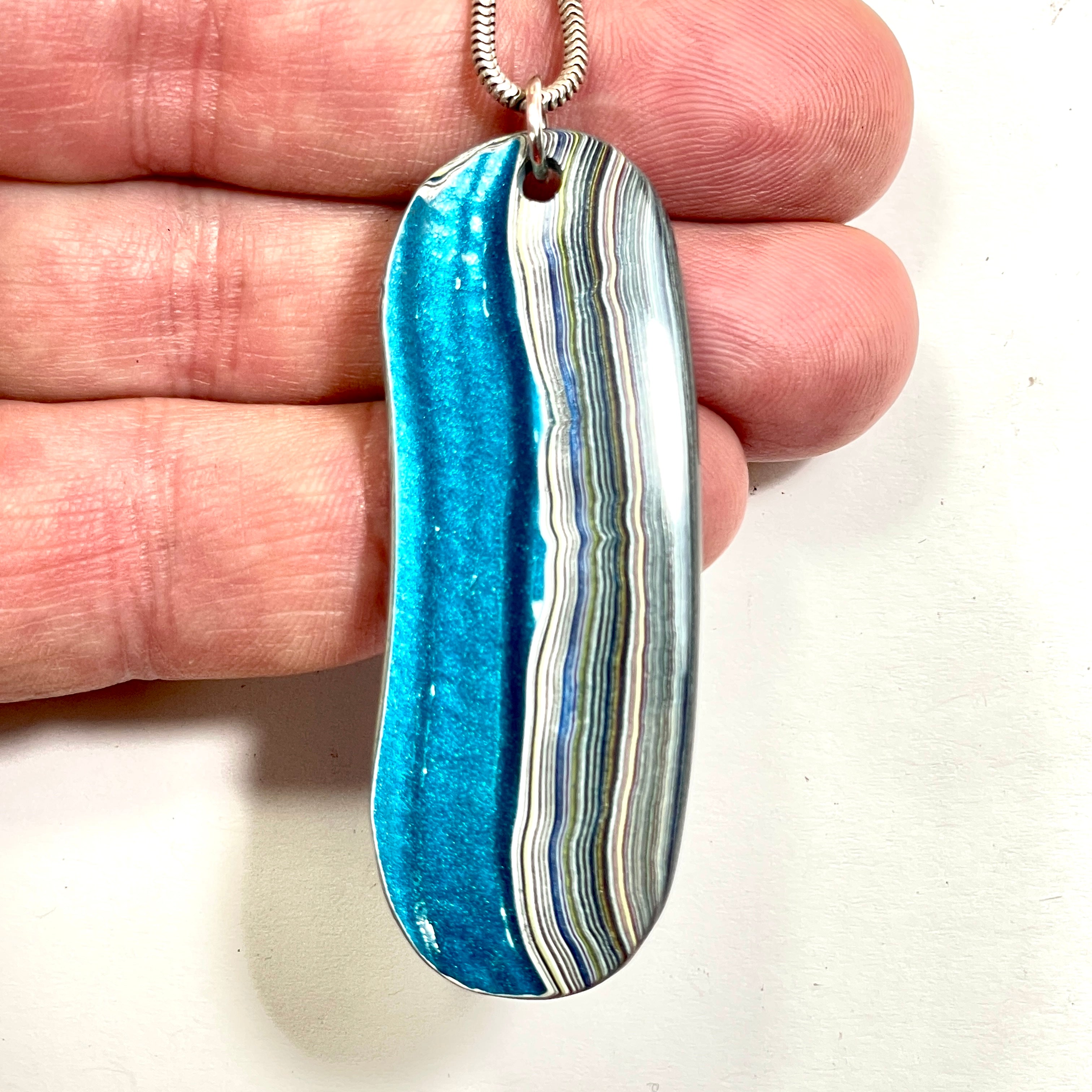 DVH Bikini Pearl Blue Jp Fordite Pendant Michigan 56x21x6mm (6800)