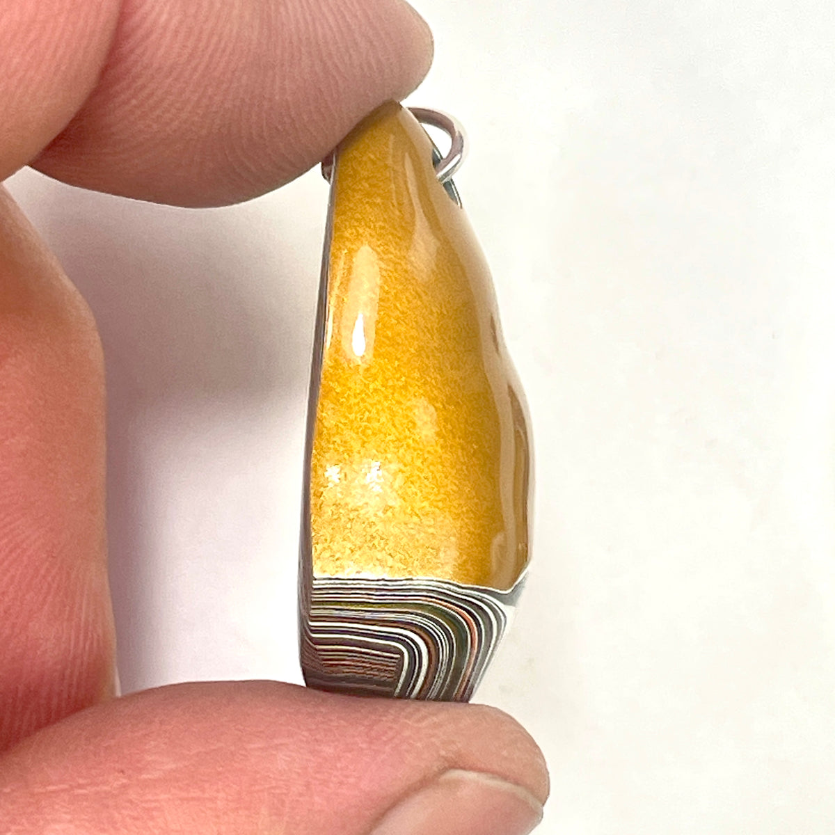 DVH Goldilocks Jp Genuine Fordite Pendant Michigan 33x21x12mm (6868)