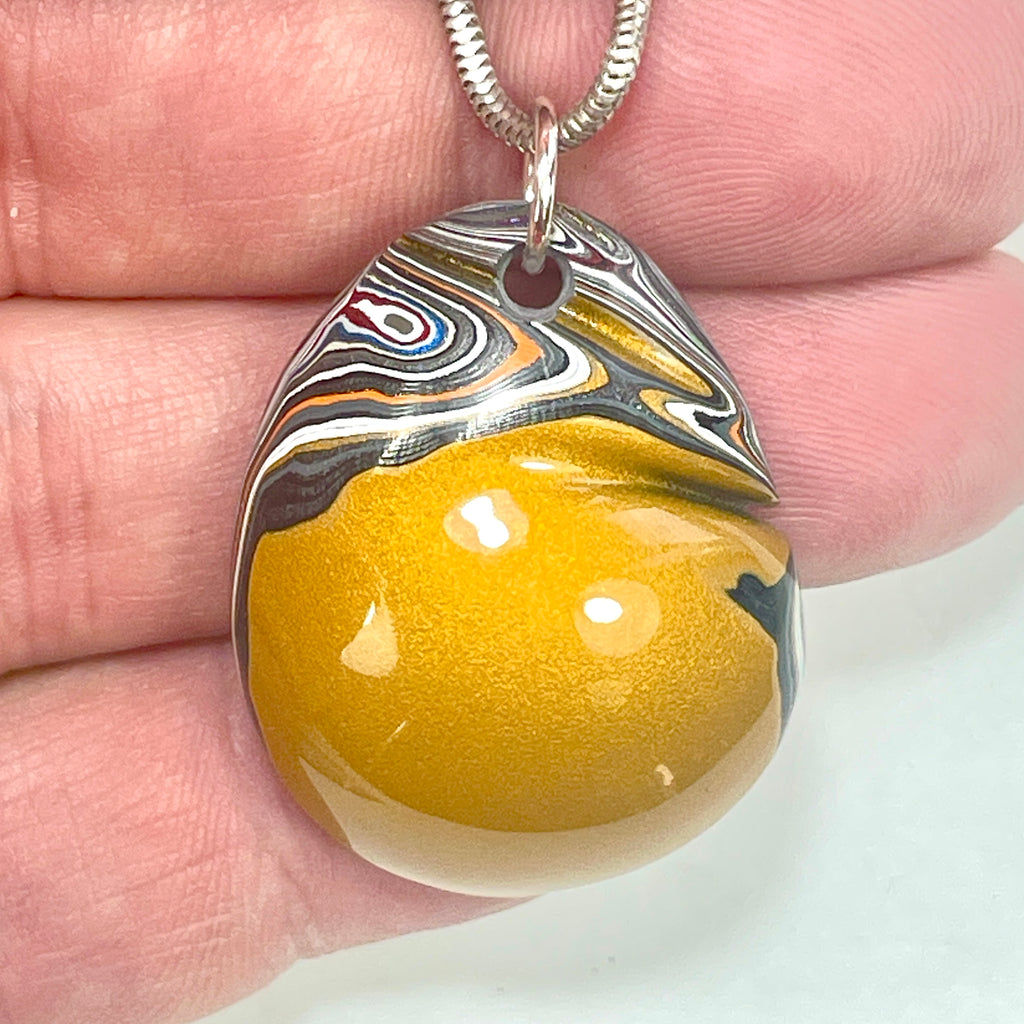 DVH Goldilocks Jp Genuine Fordite Pendant Michigan 33x26x11mm (6869)
