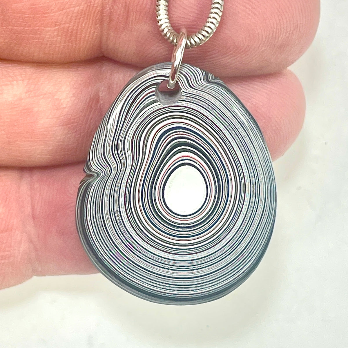DVH Goldilocks Jp Genuine Fordite Pendant Michigan 33x26x11mm (6869)