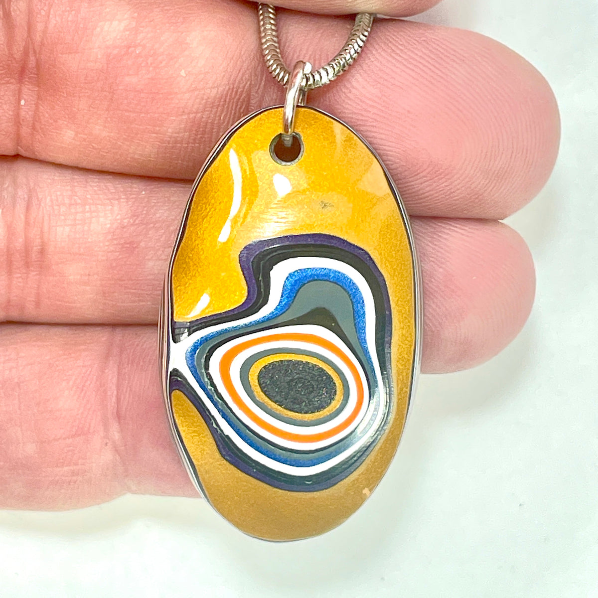 DVH Goldilocks Jp Genuine Fordite Pendant Michigan 40x24x8mm (6870)