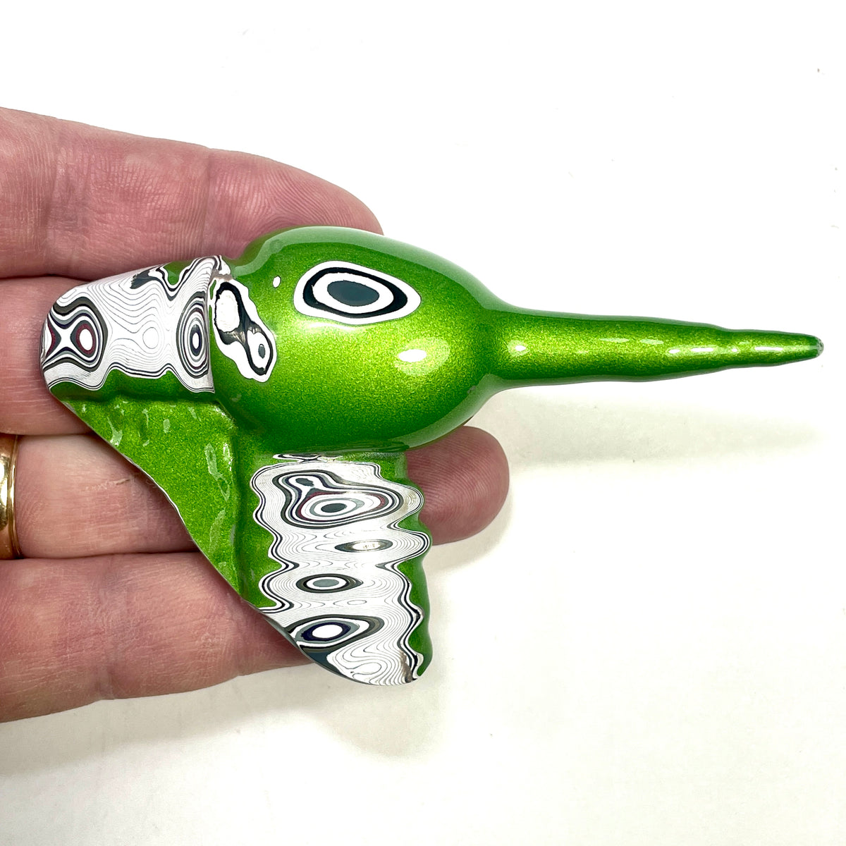 DVH Green Jp Fordite Bird Head Specimen Michigan 102x60x25mm (6905)