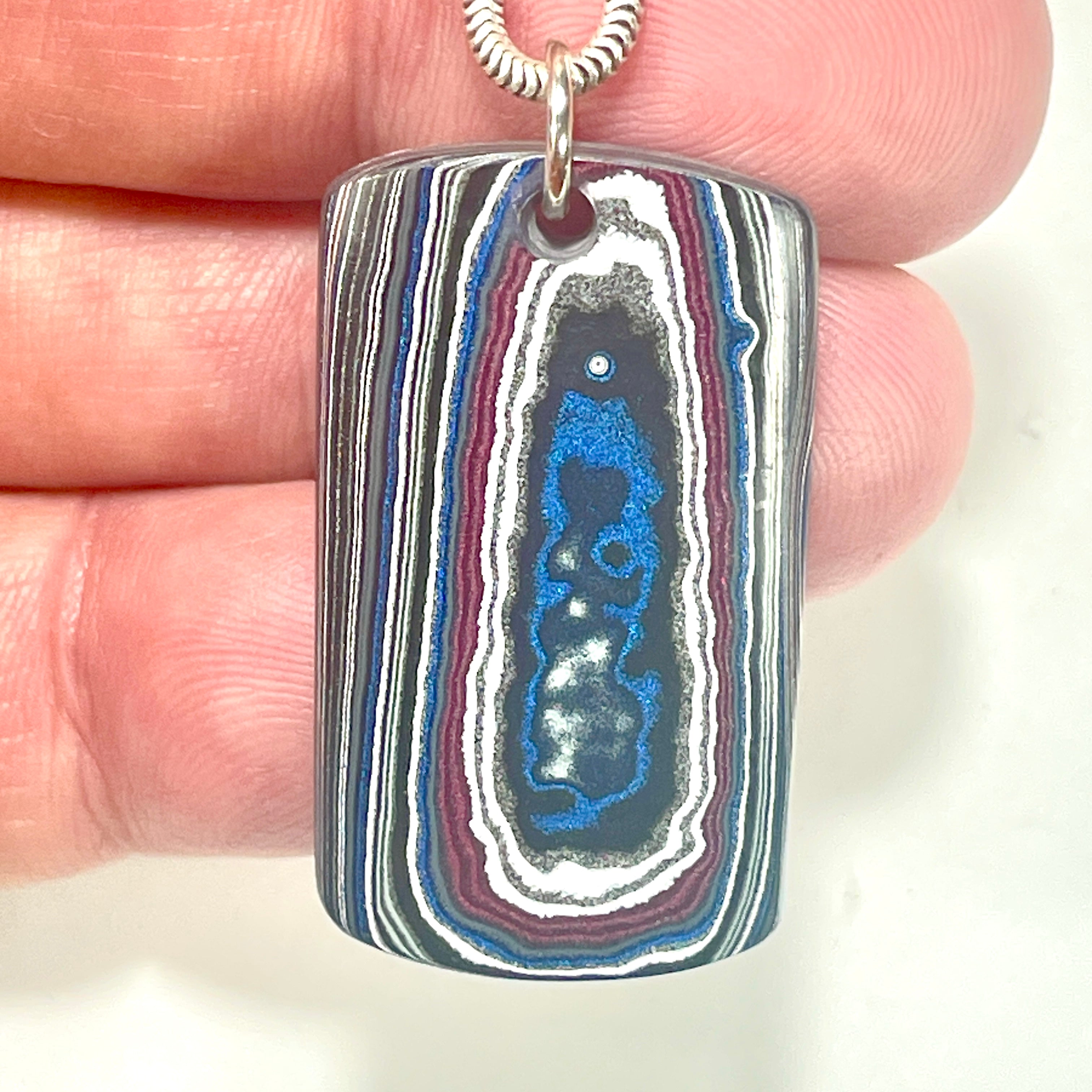 DVH Fordite Pendant Dog Tag Michigan Mustang 36x20x4mm (6399) - DVHdesigns