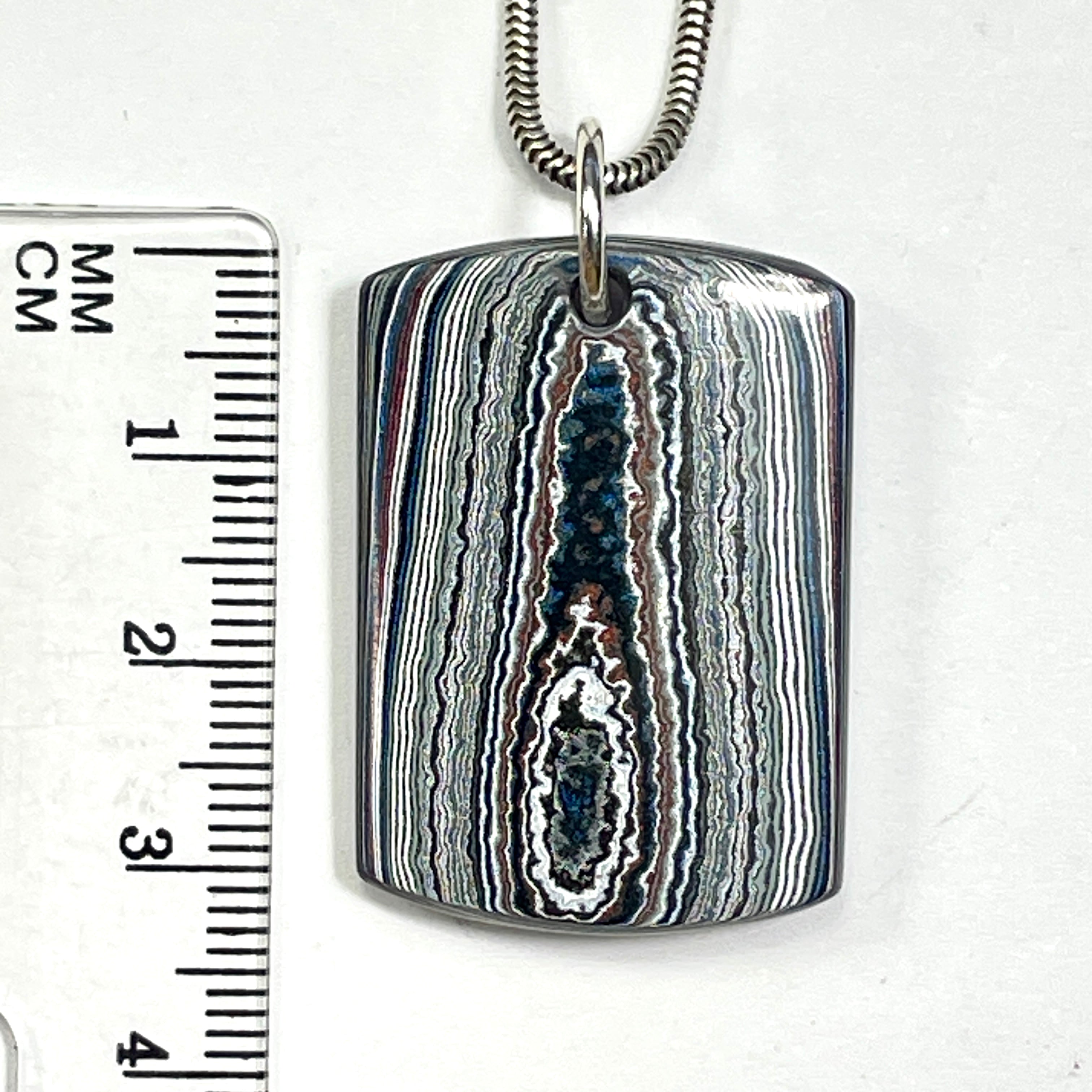 DVH Rapid Red Ford Mstng Fordite Dog Tag Pendant Michigan 34x24x6mm (6786)