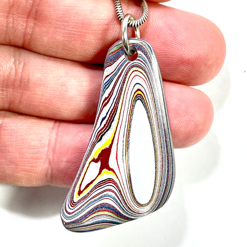 DVH Ford Focus C-MAX Fordite Pendant Cab Michigan Assembly 45x29x5mm (5953)