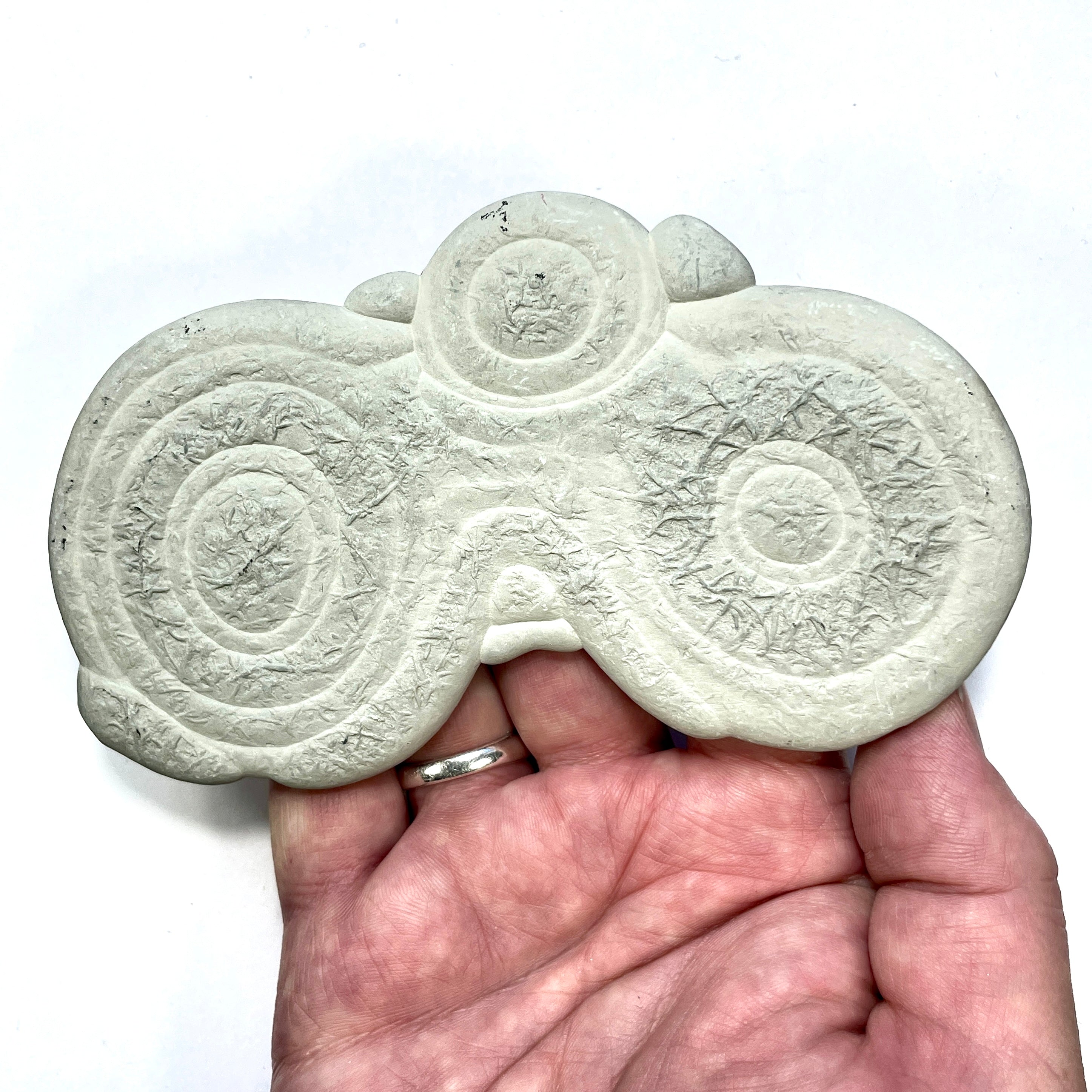 DVH Fairy Stone Goddess Rock Eyes w/ 3rd Eye Natural Concretion 142x72x9mm (6328) - DVHdesigns