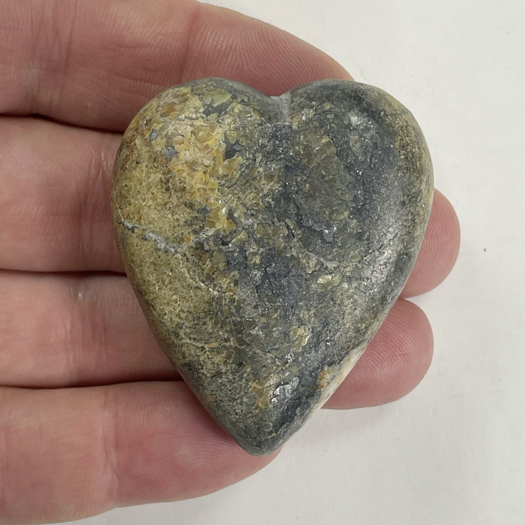 DVH Fluorescent Sphalerite Heart, Horn Silver Mine, Utah, 51x43x20mm(5840) - DVHdesigns