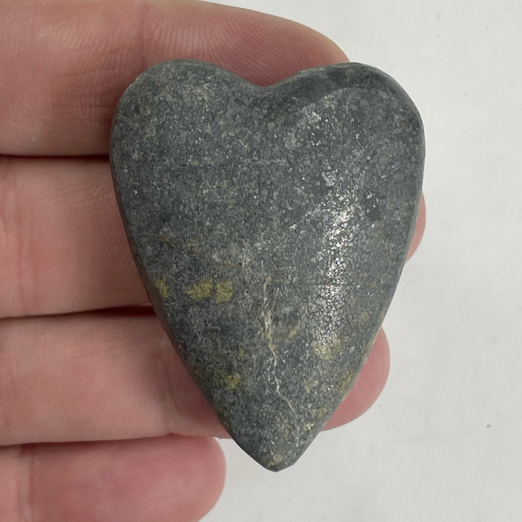 DVH Fluorescent Sphalerite Heart, Horn Silver Mine, Utah, 48x37x17mm  (5841) - DVHdesigns
