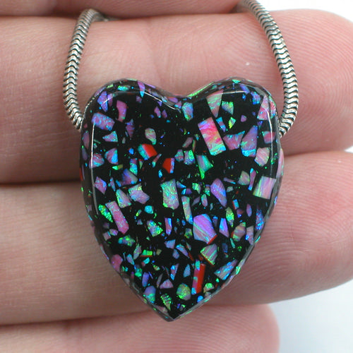 DVH 32ct Bello Opal Heart Bead Synthetic UV Reactive Black Light 27x23x9 (5786) - DVHdesigns
