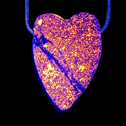 DVH Yooperlite Healed Broken Heart Bead Fluorescent Sodalite in Syenite Michigan 44x31x10mm (6196)