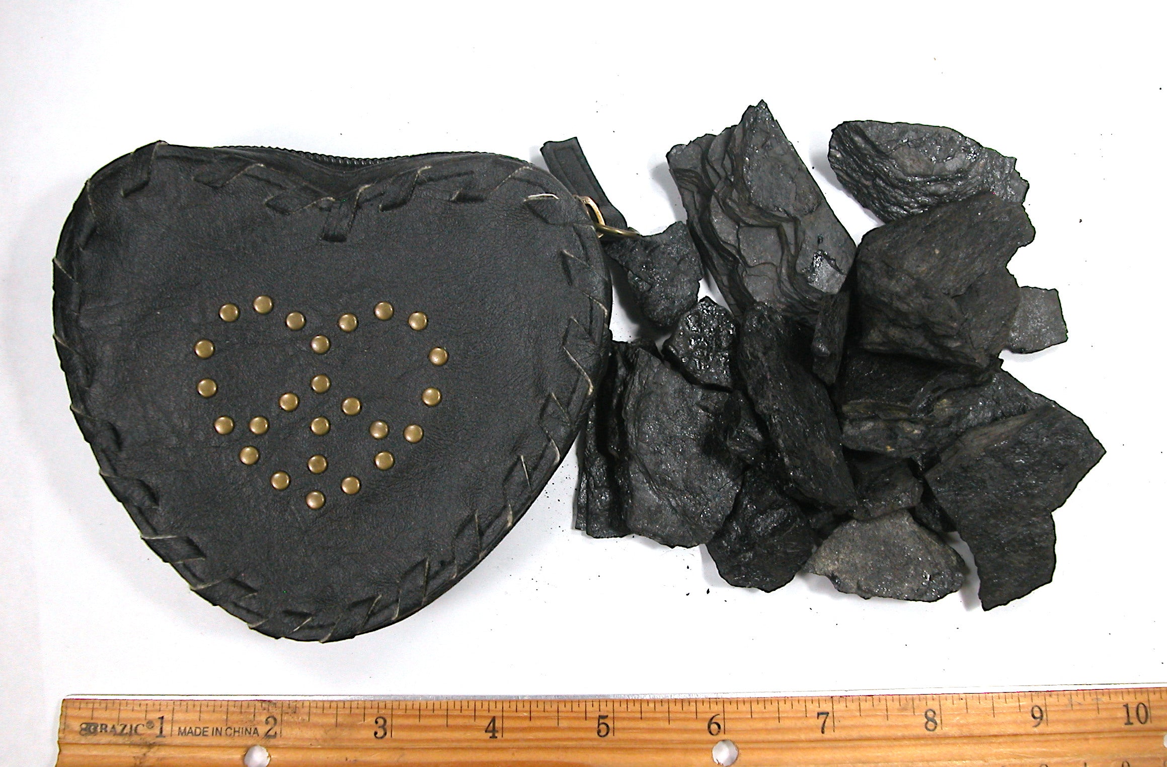 DVH 4oz Bituminous Coal in a Black Heart Faux Leather Zippered Bag Carbon Crystals - DVHdesigns